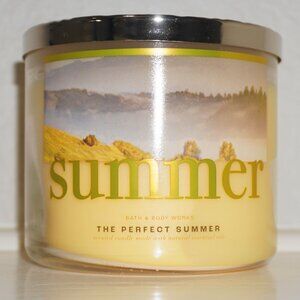 Bath & Body Works - The Perfect Summer 3-wick Candle